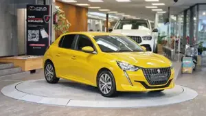 Peugeot 208 Bild 11