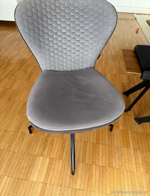 Esstisch mit Bank und Stühlen Bild 2