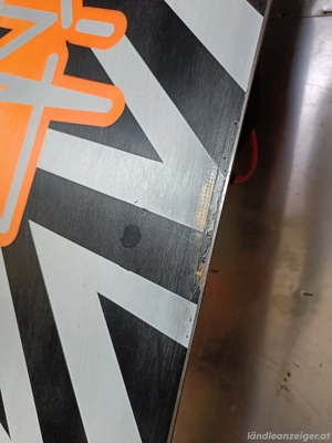 Snowboard mit Bindung  Bild 4