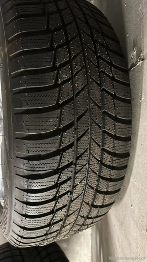 4x BMW x4 Winterreifen nagelnau RFT 245 50 18 100H  Bild 5