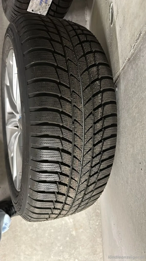 4x BMW x4 Winterreifen nagelnau RFT 245 50 18 100H  Bild 4