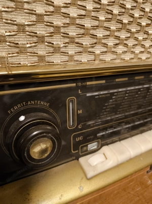 Alter Radio mit Plattenspieler "Marke Resonar" Bild 10