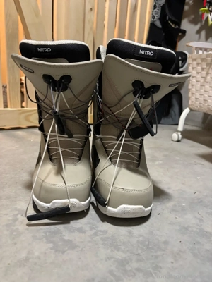 snowboard und Boots Bild 3