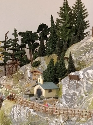 Modelleisenbahn H0 Sehr günstig Häuser, Bäume, Gleise......... Bild 6