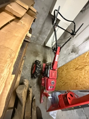 Honda F560, Zugmaulschlepper mit Schneeschild Bild 2