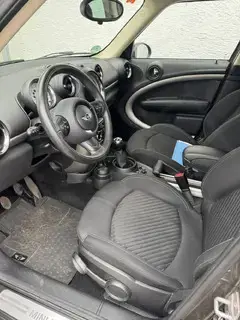 Mini Cooper D Countryman All4 Bild 2