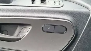 Mercedes-Benz  Bild 15