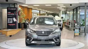 Peugeot 5008 Bild 2