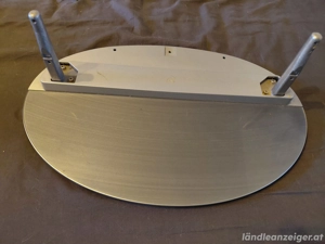 zwei Fernseher schwarz Bild 2