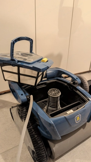 Zodiac Poolroboter RC4402 CyclonX Pro inkl. Caddy und OVP Bild 3