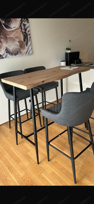 Bartisch mit Barhocker Bild 3