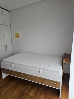 Hochwertiges Jugendbett mit ausziehbarem Gästebett  Bild 2