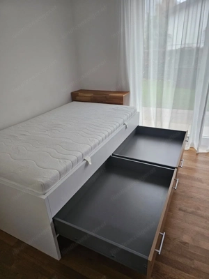 Hochwertiges Jugendbett mit ausziehbarem Gästebett  Bild 3