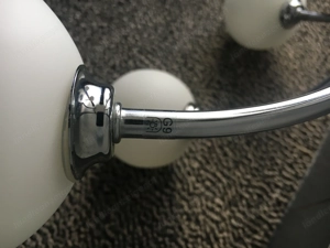 Deckenleuchte oder  Lampe mit sechs Opal Kugeln Bild 4