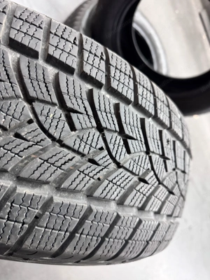 4x Goodyear Ultragrip SUV 225 60 17 103T Winterreifen Top Zustand  Bild 6