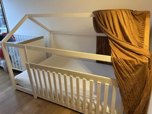 Kinder- Hausbett 120x90 cm zu verschenken  Bild 4