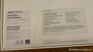 Apple MacBook Pro 13" (Late 2016) in Space Gray Bild 2