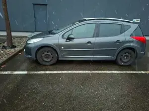 Peugeot 207 Bild 2