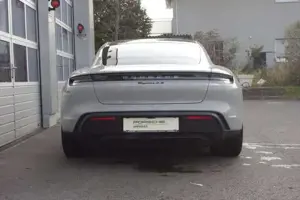 Porsche Taycan Bild 4