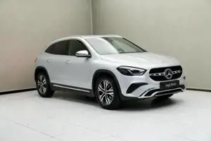 Mercedes-Benz GLA 180 d LM KAM SpurW ParkAss. SpurH Navi KlimaA