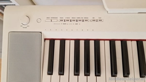 Fast neu: Yamaha NP-15 Piaggero Bild 2