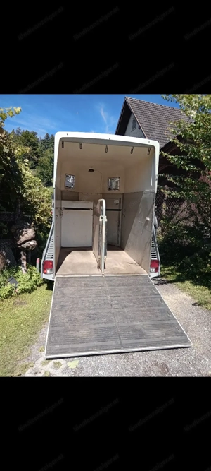 Verkaufe Pferdeanhänger   Viehanhänger Bild 4