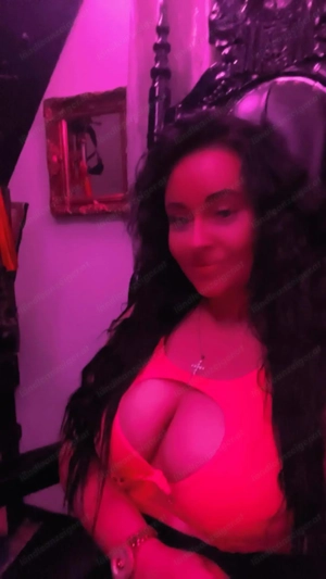 Kasandra - dein Erotikrausch Bild 3