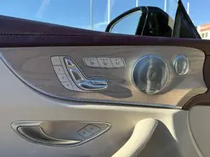 Mercedes-Benz E-Klasse Bild 14