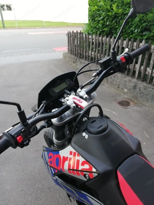 Aprilia SX 125 ccm - wie neu Bild 2