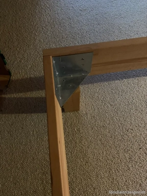 Bett und Lattenrost  Bild 5