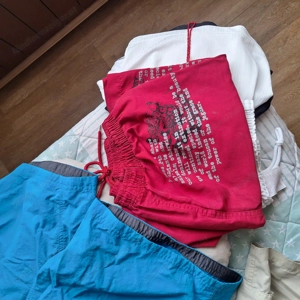Verkaufe Shorts verschiedene Farben Grösse XL Bild 2