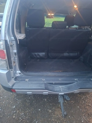 Mitsubishi Pajero V80  Bild 4