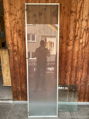 Schranktüre aus Glas Bild 2