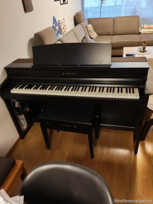 Klavier E-Piano Bild 1