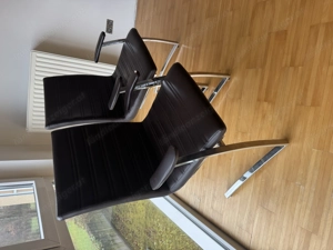 5 Stühle zu verschenken Bild 2