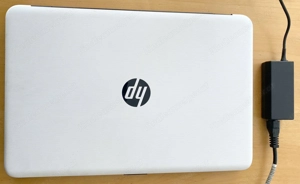 17 Zoll Laptop HP, weiß, funktioniert, lässt sich nicht mehr aufklappen