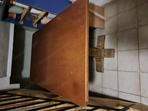 Rustikaler Tisch zu verkaifen.