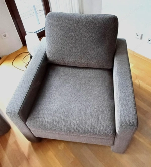 Sofa   Sessel   Hocker und Couchtisch  Bild 2