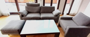 Sofa   Sessel   Hocker und Couchtisch  Bild 3