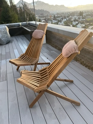 Liegestühle  aus Holz, zusammenklappbar Bild 3
