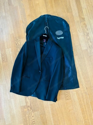 Stilvoller Smoking Anzug Gr.52 Slim-fit moderner Schnitt Bild 4