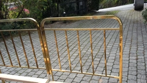 Wunderschönes ca. 100 Jahre altes Messingbett   seltenes Liebhaberstück & echter Blickfang Bild 3