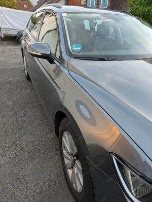 VW Passat Variant 1.6 TDI Trendline Kombi Bild 6