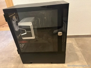 PC und Curved Monitor 