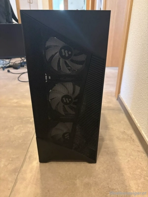 PC und Curved Monitor  Bild 4