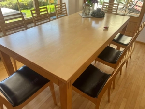 Esszimmertisch aus Esche massiv