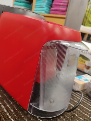 Tassimo Kaffeemaschine Rot incl. Kaffee und Entkalungstabletten  Bild 3