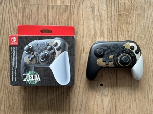Nintendo Pro Controller Zelda