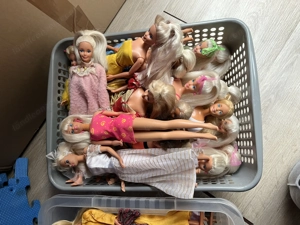 Barbies viele sind Retro  Bild 2