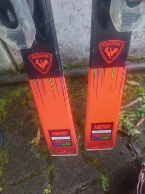 Rossigniol Schi inklusive Bindung und Schischuhe